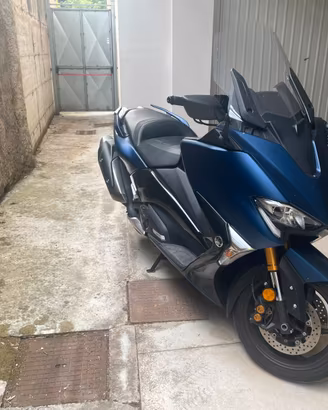 TMax 530 DX 2019