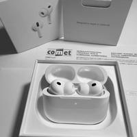 AirPods prese da Comet