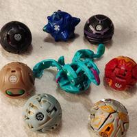 50 Gormiti e 8 Bakugan