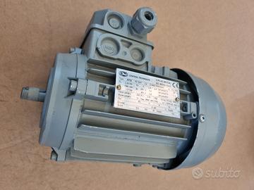 Motore asincrono trifase 0.18 kW 1360 rpm 4 poli