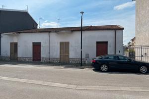 Locale esclusivo sul laghetto Tre Colori - Telese