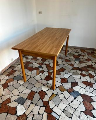 Tavolo da pranzo
