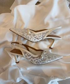 Décolleté slingback bianche in pizzo e vera pelle