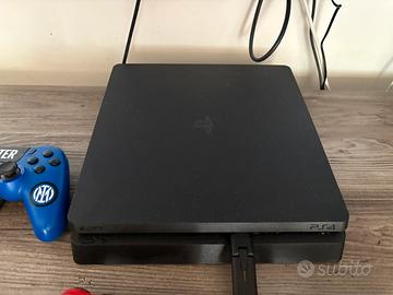 Play station 4 slim + 4 Joystick+giochi+volante