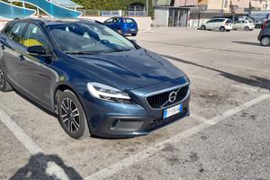 volvo v40 d2