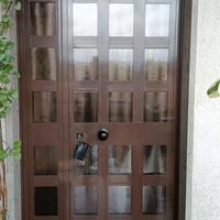 portone in alluminio e vetro satinato