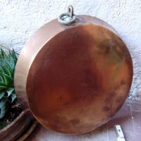 Pentola antica in rame