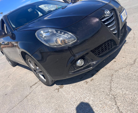 Alfa romeo giulietta modello. 2014