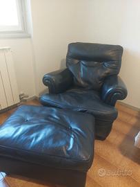 Poltrona Frau anni 70 pelle nera con puff 
