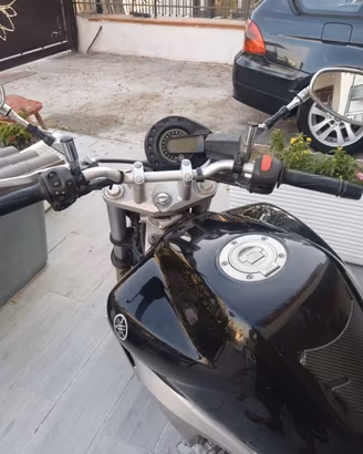 Yamaha FZ6