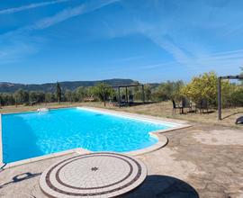 Last minute Agosto casale con piscina vicino Roma