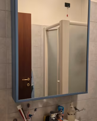 specchio contenitore bagno