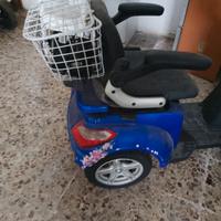 Motorino elettrico per anziani
