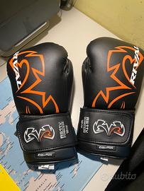 Guantoni da boxe Rival Rs11V 18oz