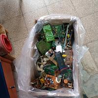 CONFEZIONE 6.5KG COMPONENTI ELETTRONICI MISTI USAT