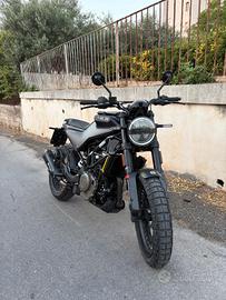 Husqvarna Svartpilen 401