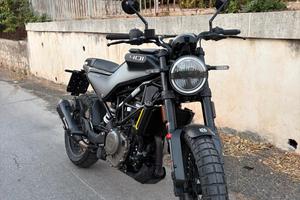 Husqvarna Svartpilen 401