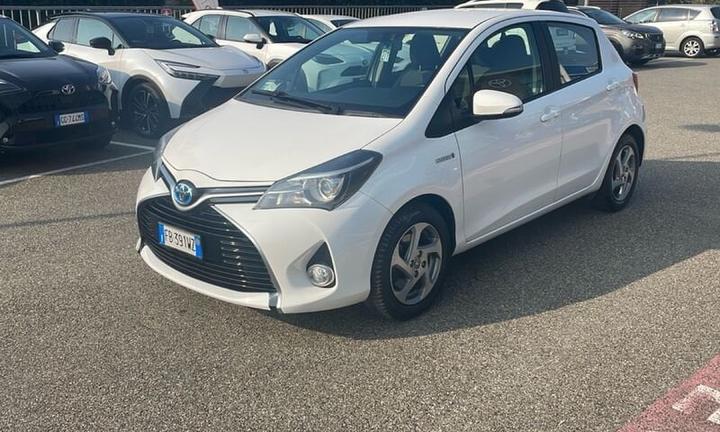 Toyota Yaris 1.5 Hybrid 5 porte Active KM ...