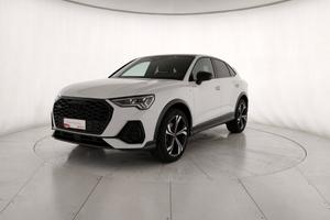 Audi Q3 Sportback 40 2.0 tfsi Identity Black quatt