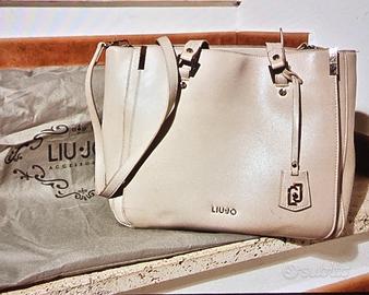 Borsa Liu-Jo