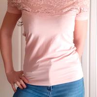  Top romantico rosa cipria con scollo barca