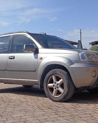 NISSAN X TRAIL 2.2 DIESEL anno 2001 - km 140.000