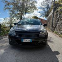 Opel Astra GTC 1.9 JTD 150cv