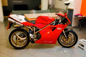 Ducati 996 prima serie 5000 km originali.
