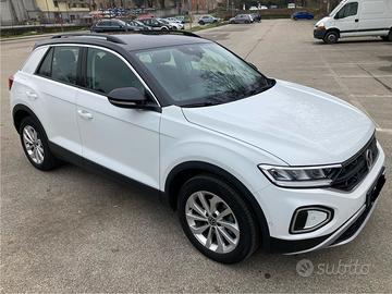 Volkswagen T-Roc 1.0 TSI 2022