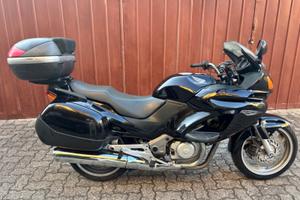Honda Deauville  NT650V