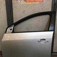 Porta anteriore sinistra