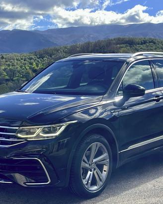Volkswagen Tiguan 2.0 TDI 150 CV SCR DSG R-Line Fa