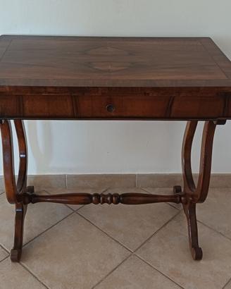 Tavolino consolle in legno stile classico con cass