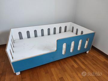 lettino Montessori per bimbi 
