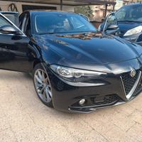 Alfa Romeo Giulia - 2.2 Eco Business Super 180 CV