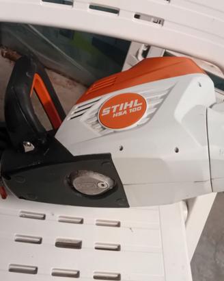 Tosasiepi a batteria sthil