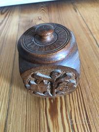 Scatola portagioie / contenitore in legno intaglia