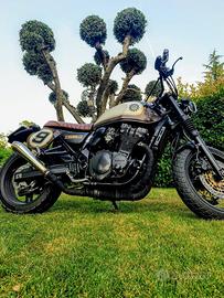 Suzuki GSX 750 - 2000