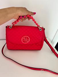 Borsa Guess estiva Rosa acceso