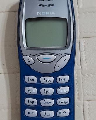 Nokia 3210:  uno dei primi cellulari dual-band!