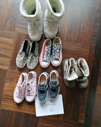 Lotto di scarpe per ragazza n. 32