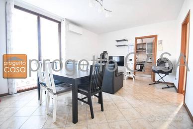 Appartamento di 104 m² con 3 locali e box auto a S