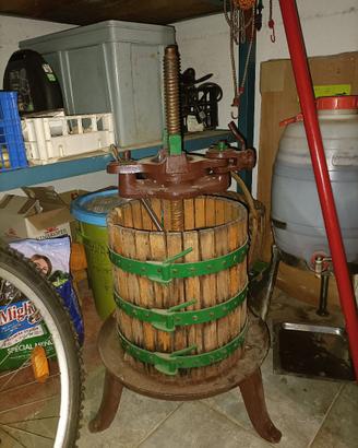 pressa per vendemmia