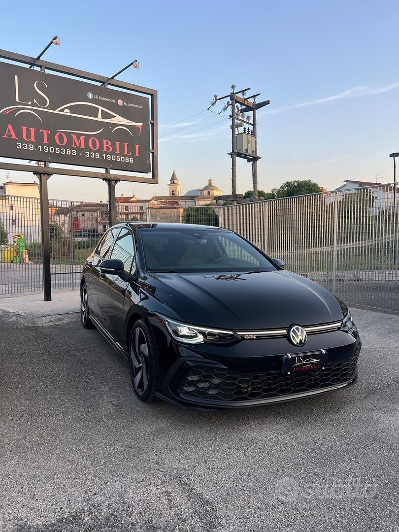 Volkswagen Golf 2022 photo 2