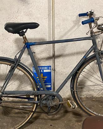 Bicicletta, uomo vintage