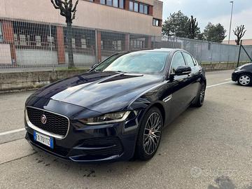 JAGUAR XE 2.0 D 180 CV aut. R-Dynamic HSE