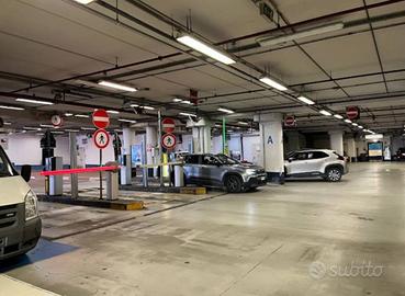 Box / Garage di 12 m² a Bologna