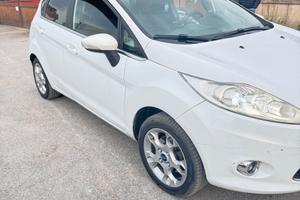 Ford fiesta 1.4 gpl