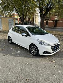 Peugeot 208 Allure