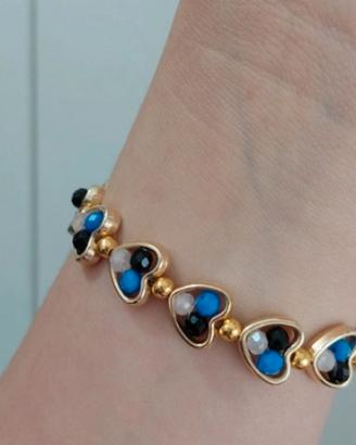 braccialetto con icuori e perline